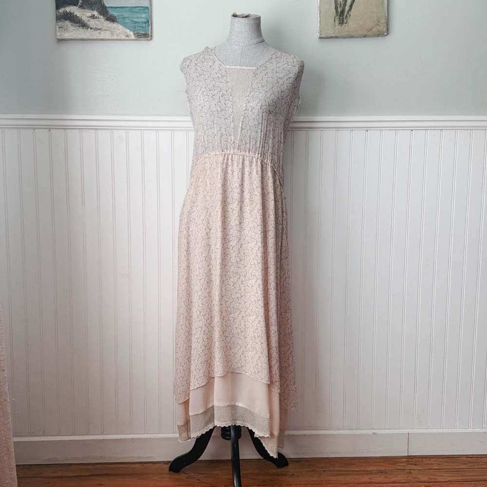 Sleeveless Cream Vintage-Inspired Flapper Dress